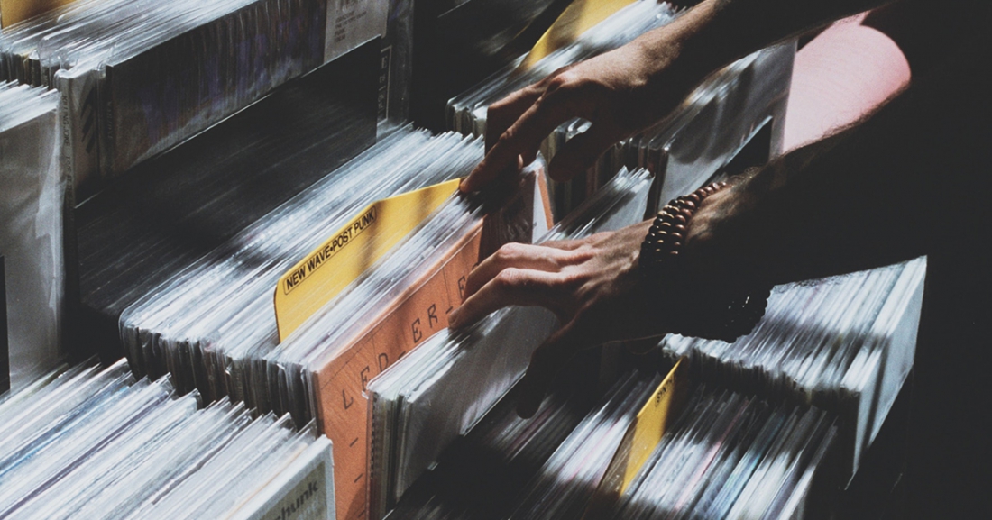 ORGANIZING YOUR VINYL RECORDS