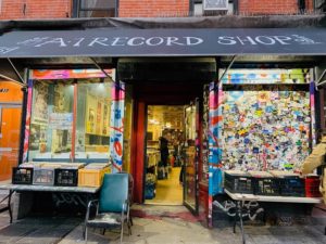5 BEST VINYL RECORD STORES IN NYC